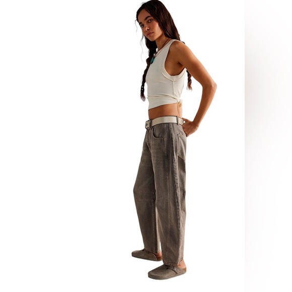 WE THE FREE LUCKY YOU MID-RISE BARREL JEAN NEW TAGS SIZE 25 Stone Grey - Picture 2 of 13